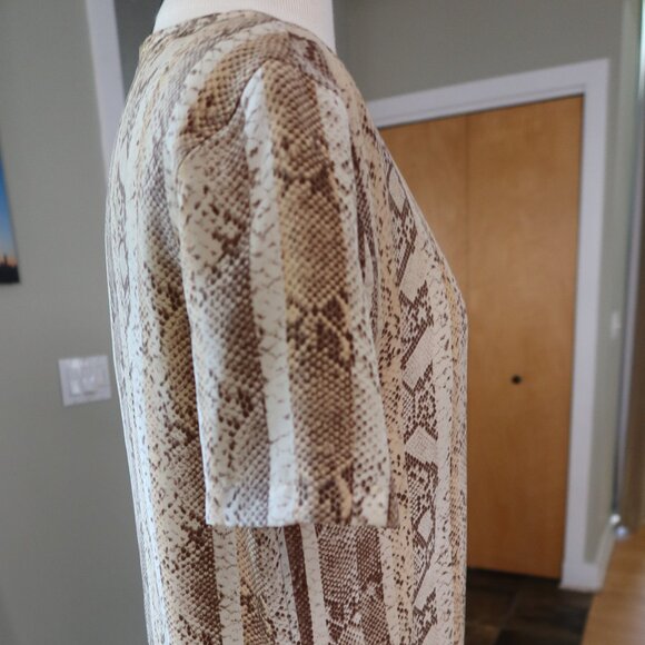 $225 Equipment snakeskin print 100% silk short sleeve shirt top XS beige/brown - Picture 6 of 15